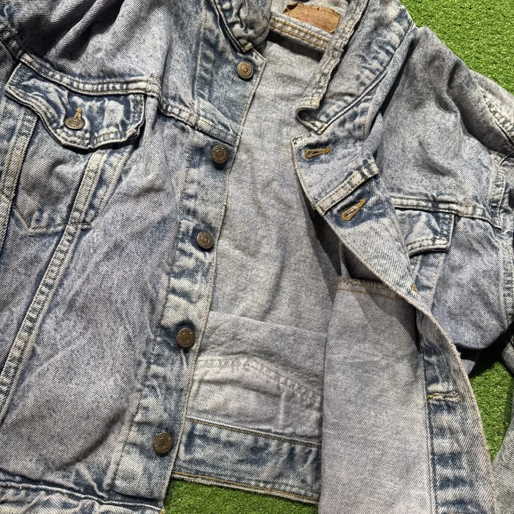 Vtg 80s-90s Levis Denim Trucker Jacket‎ Sz M Made In USA Purple Wash Indigo